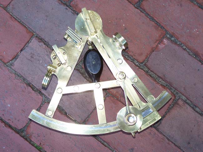 A Cased Antique Double-Framed Brass Sextant signed 'Stanger' circa 1880 — image 2